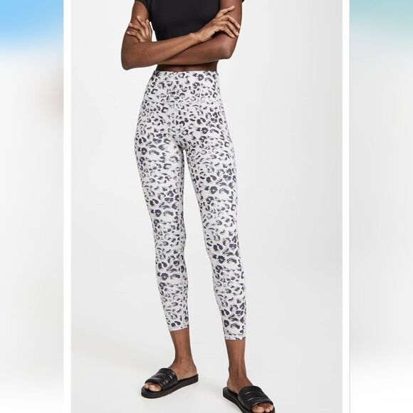 Varley Blue And Black Animal Print Leggings 25" Inseam Size Small - Picture 1 of 9